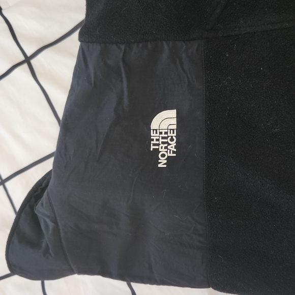 Womens North Face Fleece Jacket - Picture 4 of 4